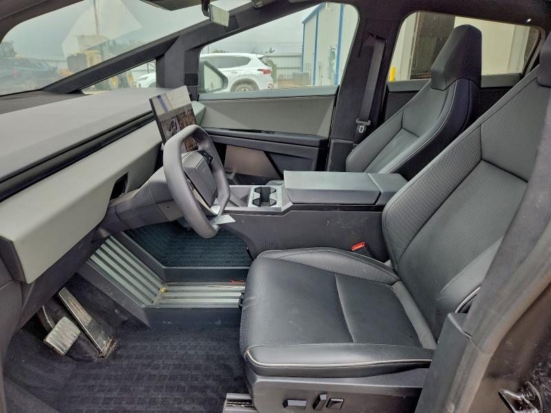 Photo 7 from auction – 2024 TESLA CYBERTRUCK with VIN 7G2CEHED2RA037813