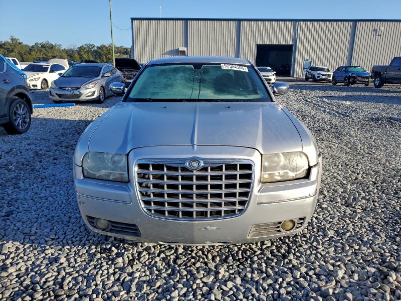Photo 5 from auction – 2010 CHRYSLER 300 TOURIN with VIN 2C3CA4CD4AH105304