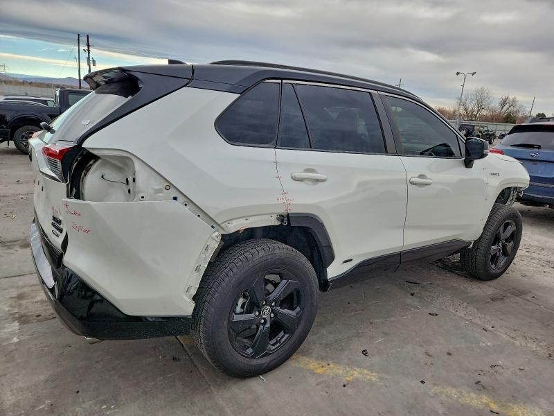 Photo 3 from auction – 2019 TOYOTA RAV4 XSE with VIN JTMEWRFV1KD512633