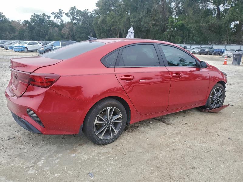 Photo 3 from auction – 2022 KIA FORTE with VIN 3KPF24AD6NE425296