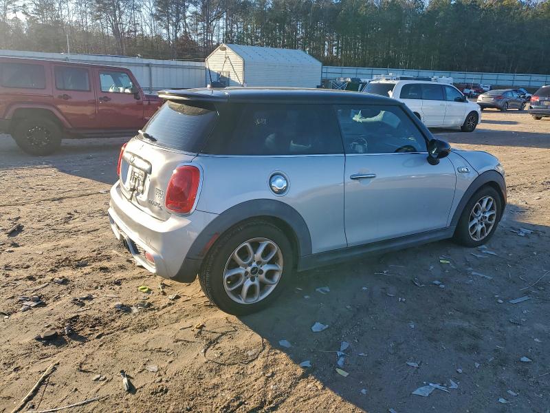 Photo 3 from auction – 2015 MINI COOPER S with VIN WMWXP7C55F2C60112