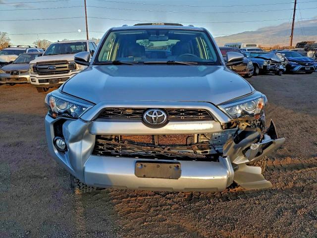 Photo 5 from auction – 2018 TOYOTA 4RUNNER SR with VIN JTEBU5JR7J5583268