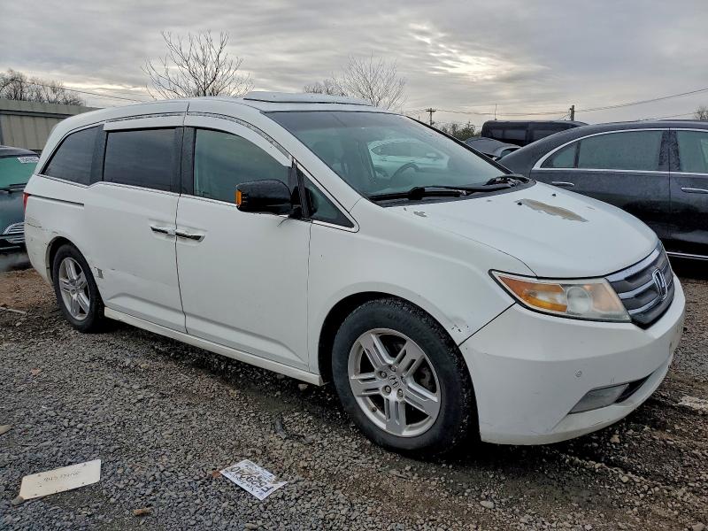 Photo 4 from auction – 2011 HONDA ODYSSEY with VIN 5FNRL5H97BB065852