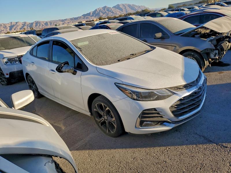 Photo 4 from auction – 2019 CHEVROLET CRUZE LT with VIN 1G1BE5SMXK7119085