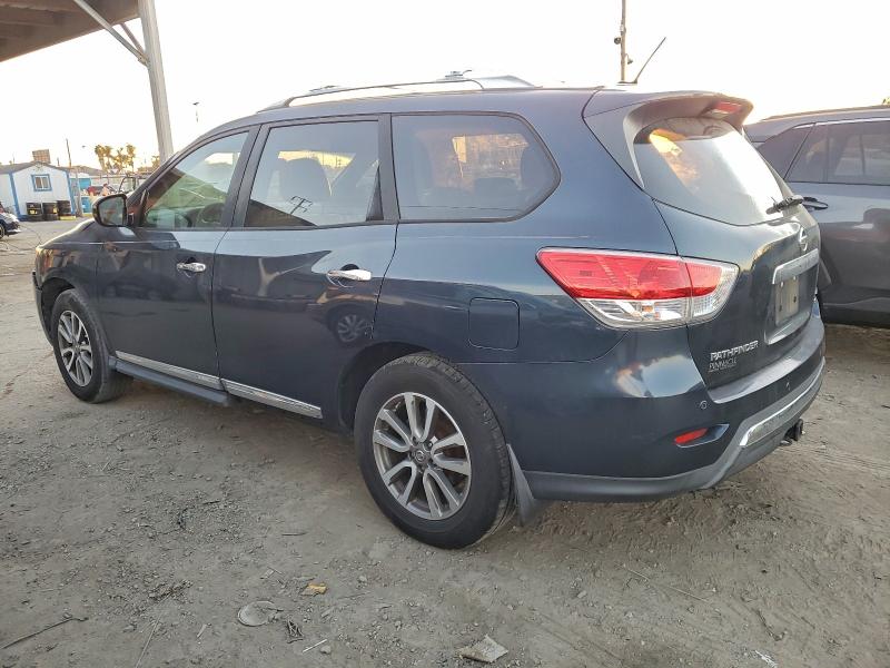 Photo 2 from auction – 2013 NISSAN PATHFINDER with VIN 5N1AR2MM9DC676952