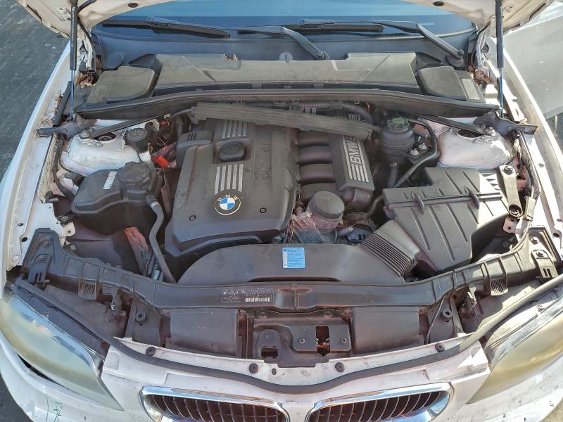Photo 11 from auction – 2011 BMW 128 I with VIN WBAUL7C53BVM80398
