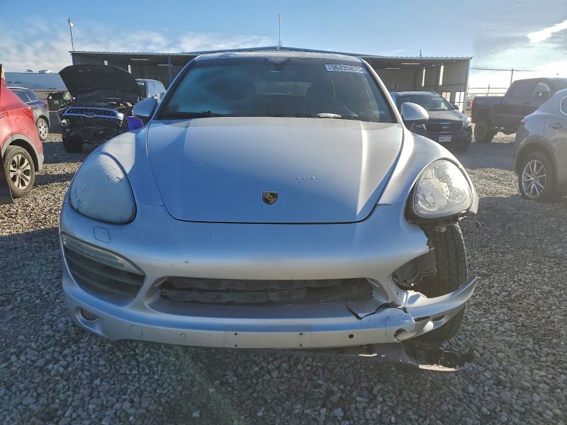 Photo 5 from auction – 2011 PORSCHE CAYENNE S with VIN WP1AB2A24BLA46327