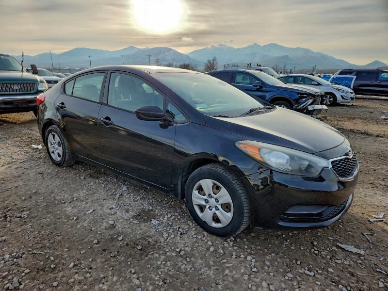 Photo 4 from auction – 2015 KIA FORTE with VIN KNAFK4A6XF5389110