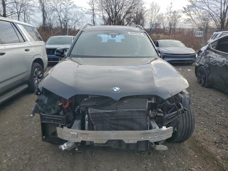 Photo 5 from auction – 2026 BMW X7 M60I with VIN 5UX33EM09T9018975