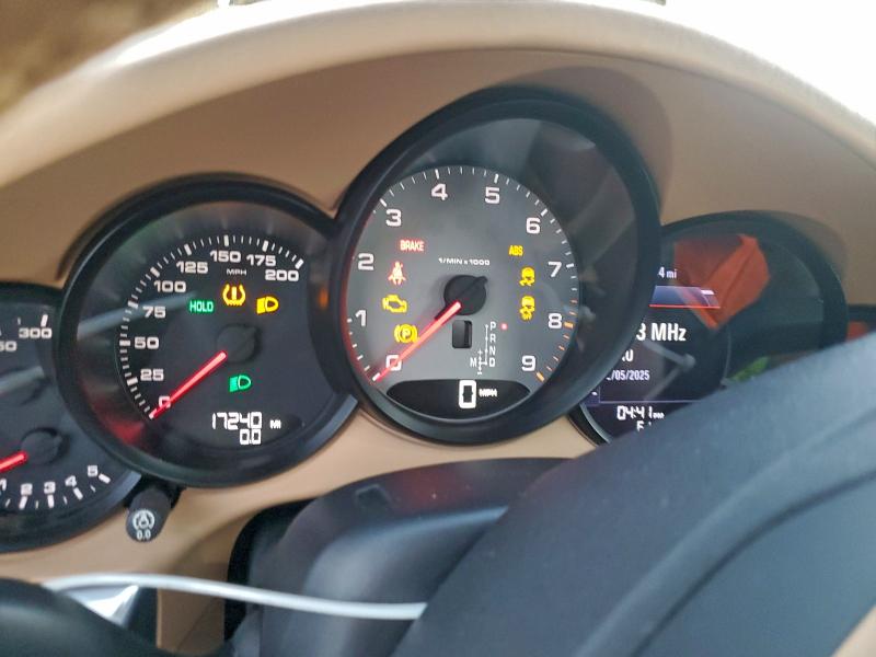 Photo 9 from auction – 2012 PORSCHE 911 CARRER with VIN WP0CB2A95CS154776