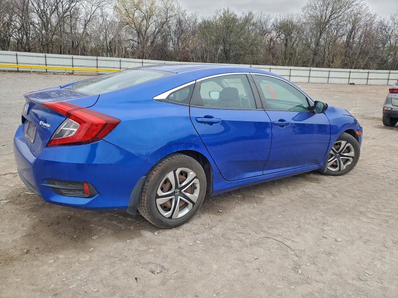 Photo 3 from auction – 2017 HONDA CIVIC LX with VIN 19XFC2F51HE042258
