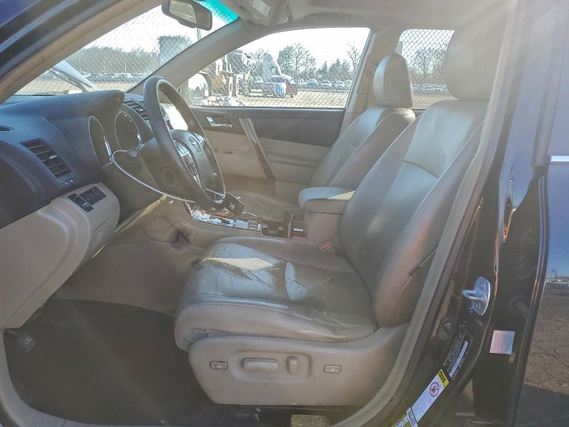 Photo 7 from auction – 2012 TOYOTA HIGHLANDER with VIN 5TDDK3EH2CS115549