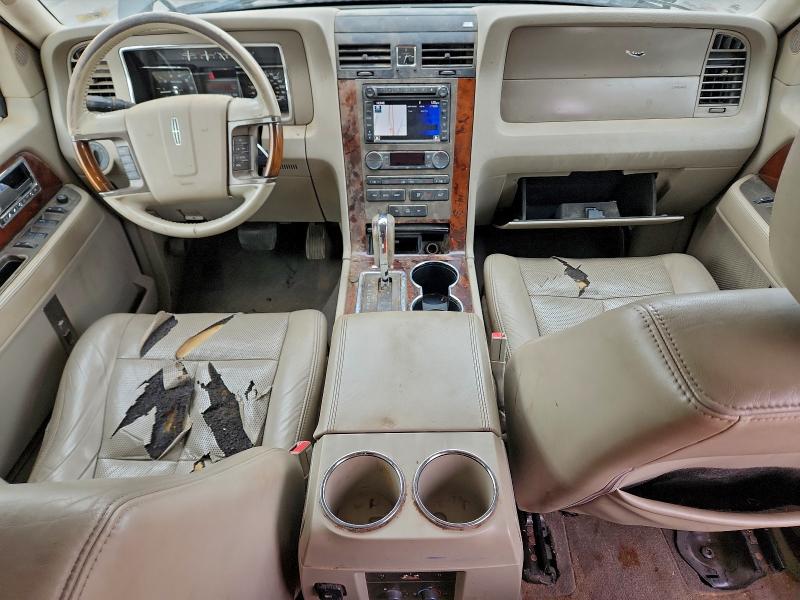 Photo 8 from auction – 2013 LINCOLN NAVIGATOR with VIN 5LMJJ2J56DEL09092