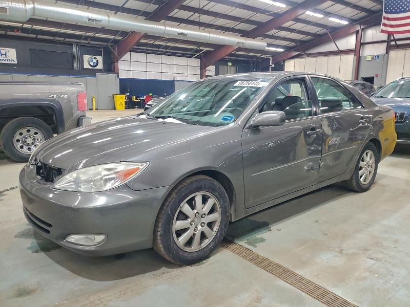 TOYOTA CAMRY LE 2004 with VIN 4T1BE30K74U827405 - Photo from auction
