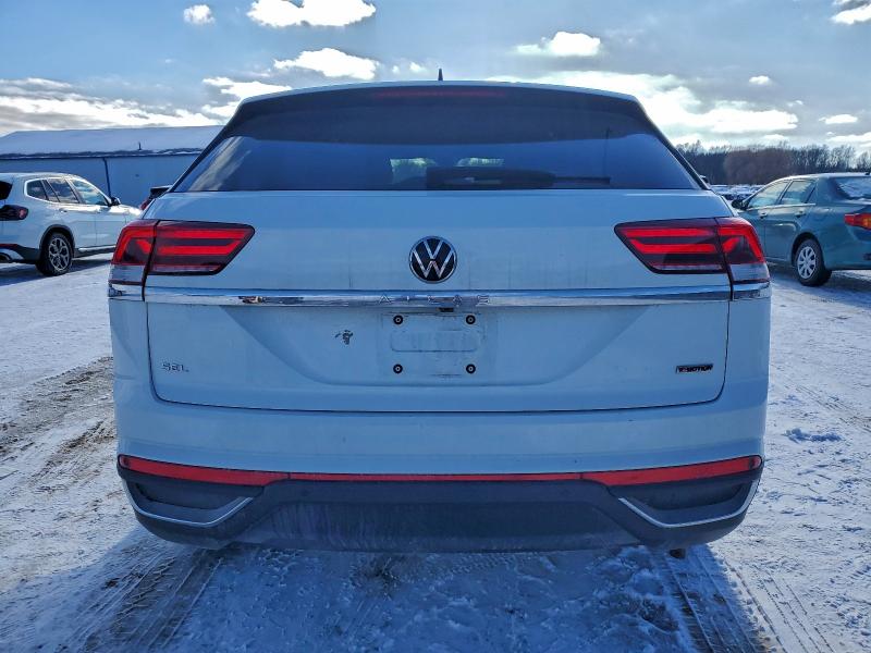 Photo 6 from auction – 2021 VOLKSWAGEN ATLAS CROS with VIN 1V2BC2CA1MC216393