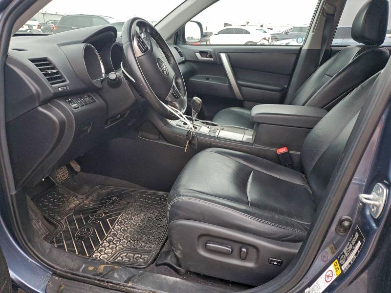 Photo 7 from auction – 2013 TOYOTA HIGHLANDER with VIN 5TDBK3EH7DS215476
