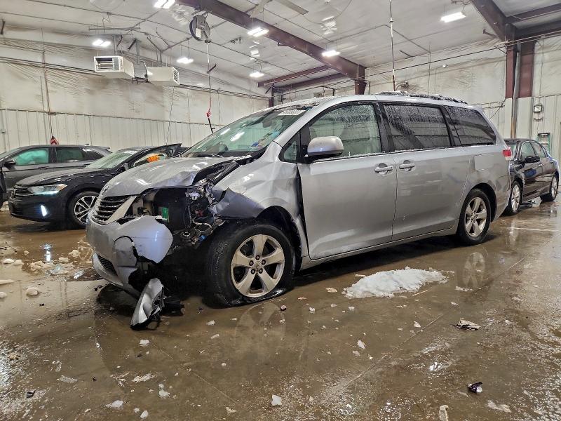 TOYOTA SIENNA LE 2014 with VIN 5TDKK3DCXES415226 - Photo from auction