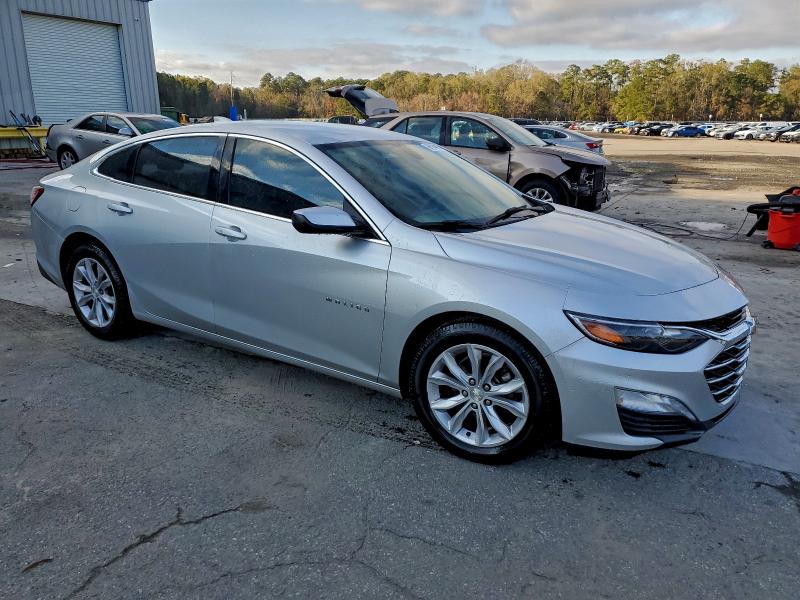Photo 4 from auction – 2020 CHEVROLET MALIBU LT with VIN 1G1ZD5ST0LF090924