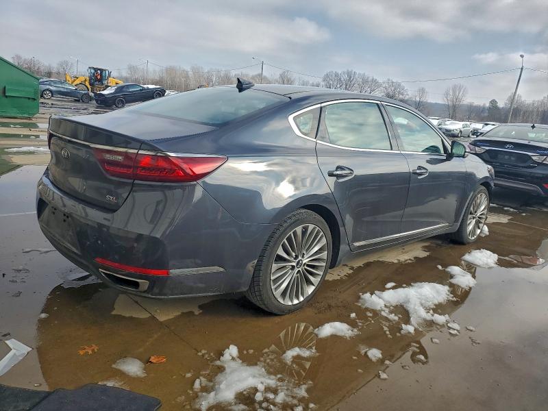 Photo 3 from auction – 2017 KIA CADENZA PR with VIN KNALC4J14H5060751