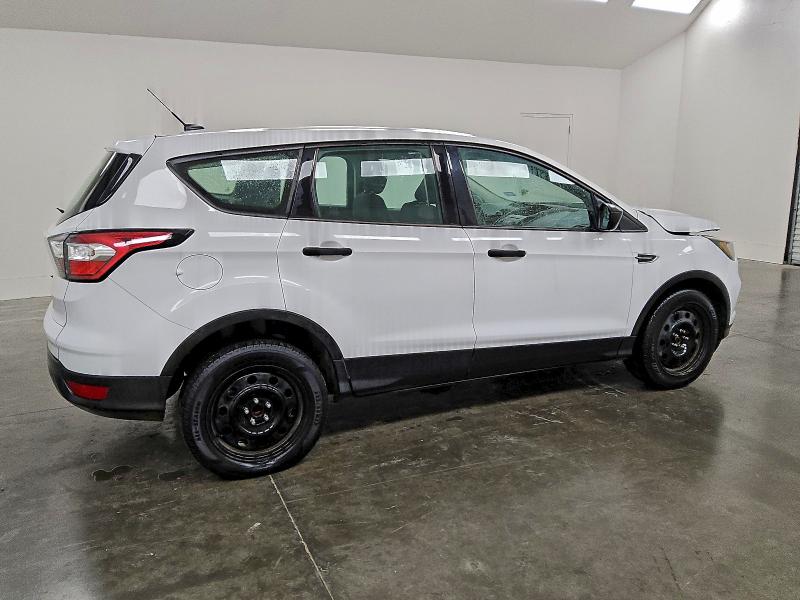 Photo 3 from auction – 2018 FORD ESCAPE S with VIN 1FMCU0F73JUA56834
