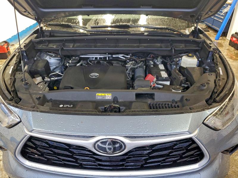 Photo 12 from auction – 2022 TOYOTA HIGHLANDER with VIN 5TDGZRBH1NS167001
