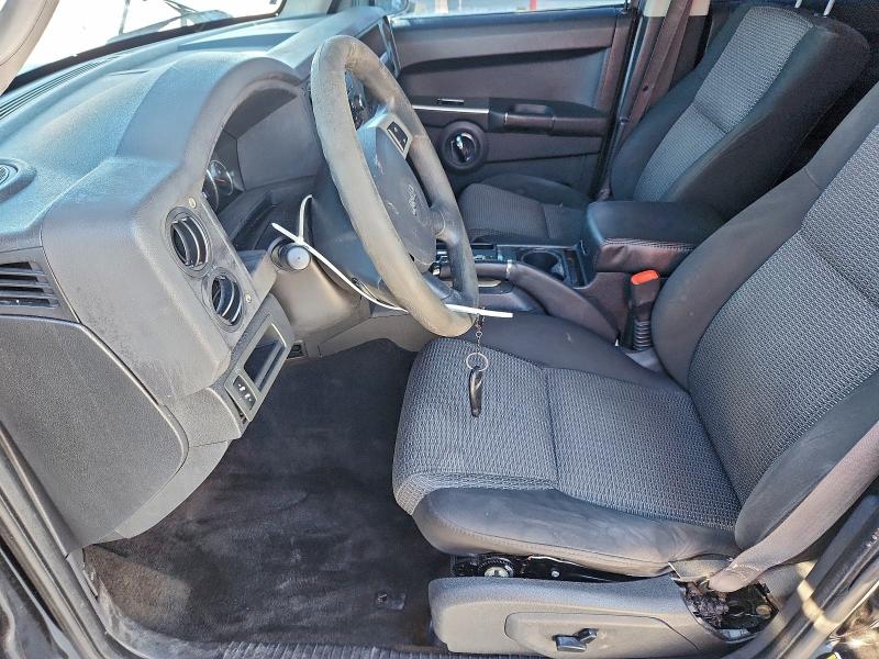 Photo 7 from auction – 2009 JEEP COMMANDER with VIN 1J8HG48K59C519075