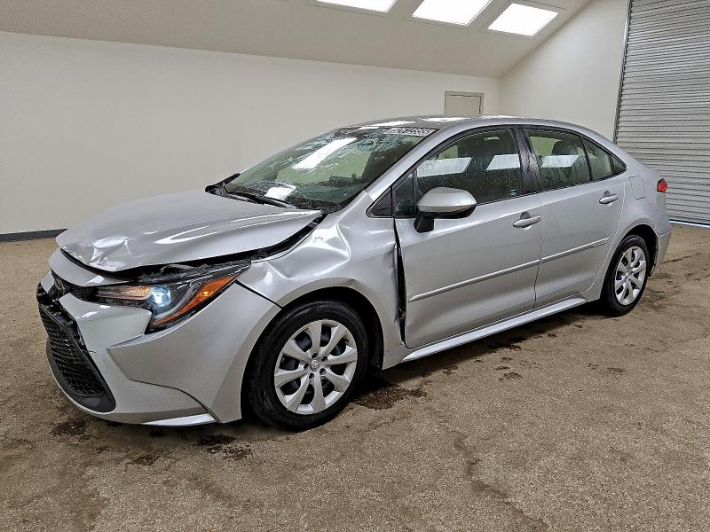 TOYOTA COROLLA LE 2022 with VIN JTDEPMAEXN3032303 - Photo from auction