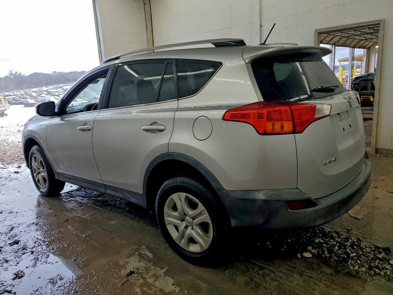 Photo 2 from auction – 2015 TOYOTA RAV4 LE with VIN 2T3ZFREV2FW147603