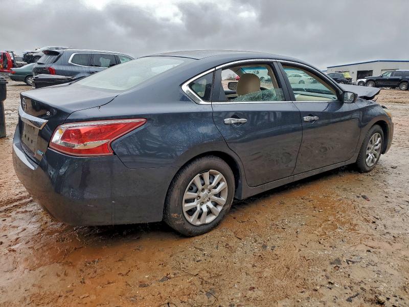 Photo 3 from auction – 2013 NISSAN ALTIMA 2.5 with VIN 1N4AL3AP1DC218239