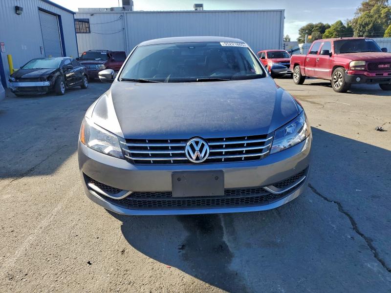 Photo 5 from auction – 2014 VOLKSWAGEN PASSAT SE with VIN 1VWBN7A34EC097766