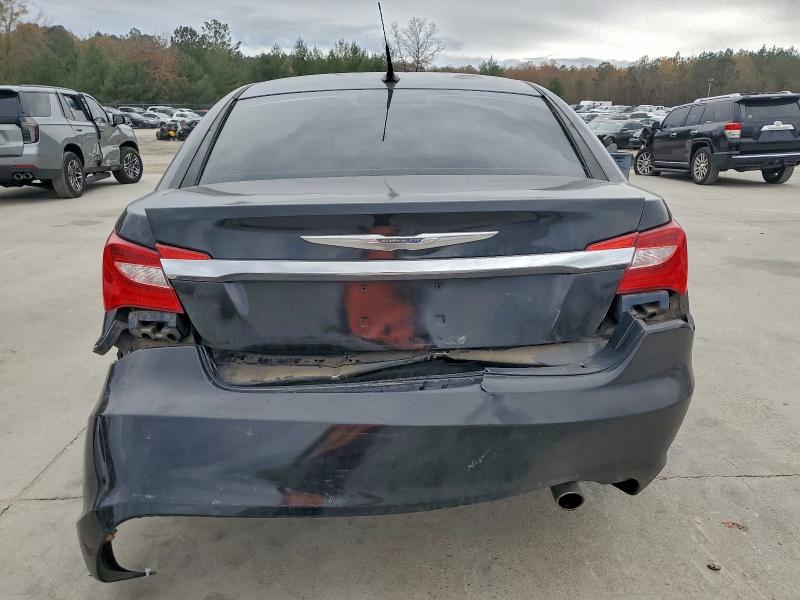 Photo 6 from auction – 2011 CHRYSLER 200 LIMITE with VIN 1C3BC2FG0BN505210