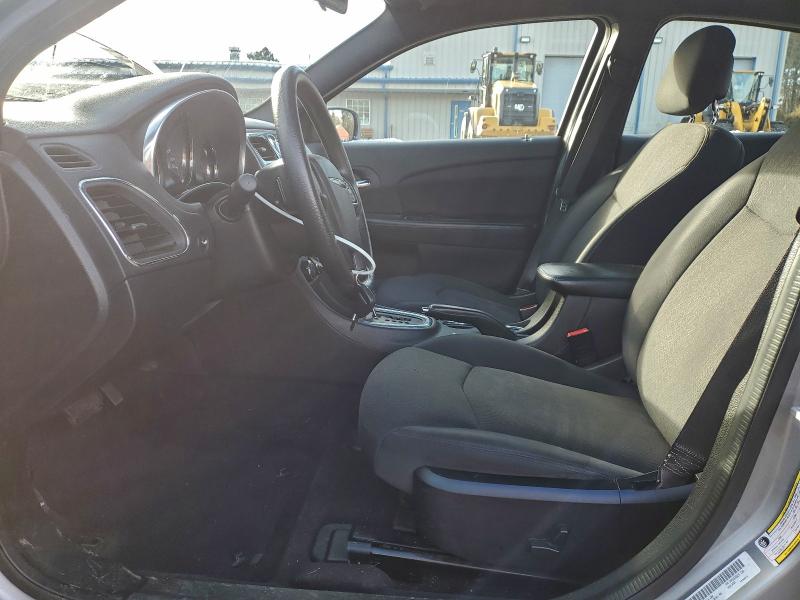 Photo 7 from auction – 2014 CHRYSLER 200 LX with VIN 1C3CCBAG6EN101280