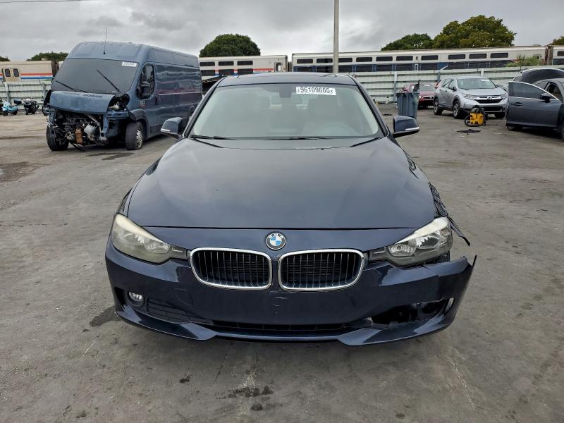 Photo 5 from auction – 2013 BMW 320 I with VIN WBA3B1C56DK130053