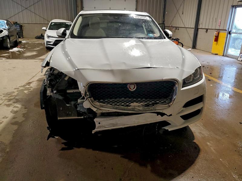 Photo 5 from auction – 2018 JAGUAR F-PACE PRE with VIN SADCK2FX9JA248383