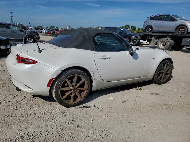 Photo 3 from auction – 2016 MAZDA MX-5 MIATA with VIN JM1NDAD72G0101719