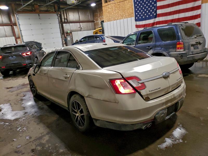 Photo 2 from auction – 2010 FORD TAURUS LIM with VIN 1FAHP2JW1AG156754