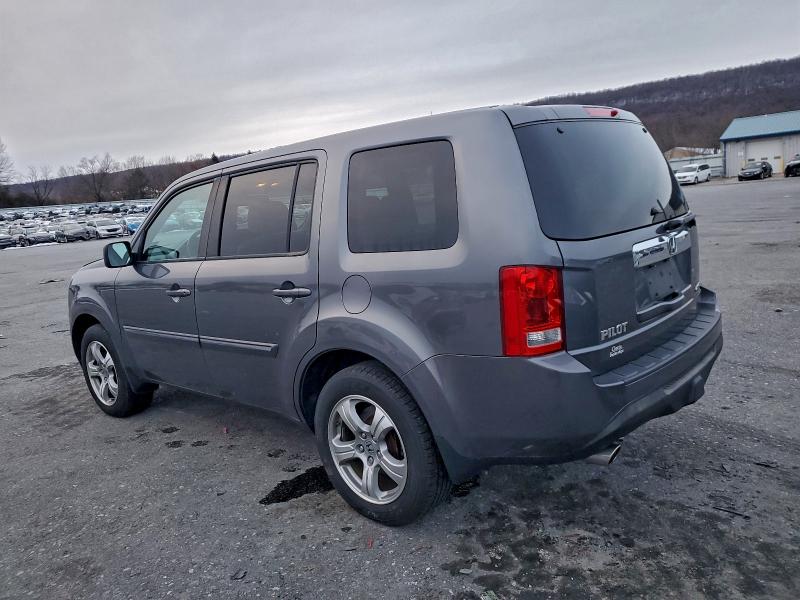 Photo 2 from auction – 2015 HONDA PILOT EXL with VIN 5FNYF4H51FB019997