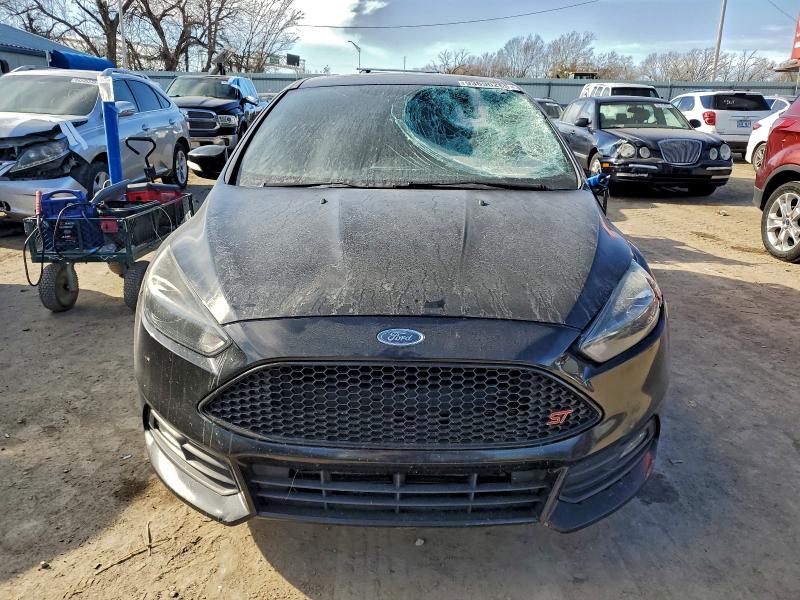 Photo 5 from auction – 2016 FORD FOCUS ST with VIN 1FADP3L94GL378765