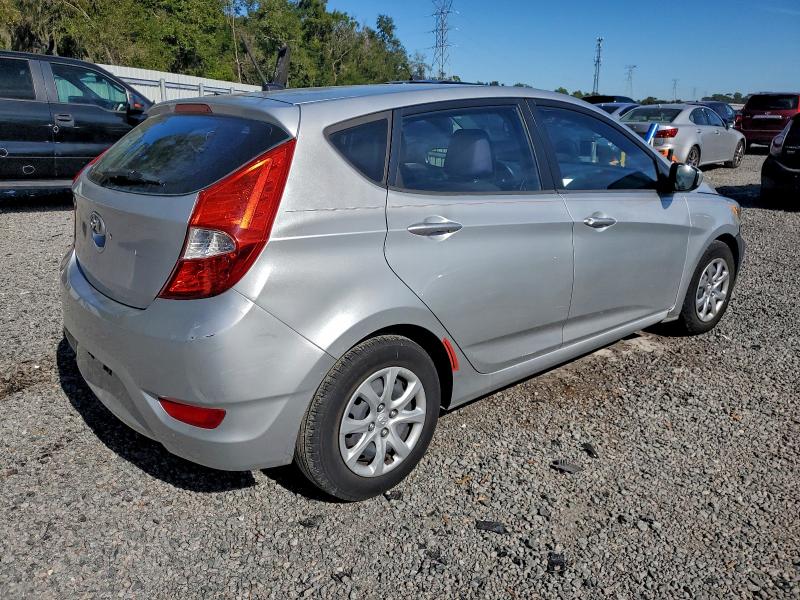 Photo 3 from auction – 2012 HYUNDAI ACCENT GLS with VIN KMHCT5AE1CU007625