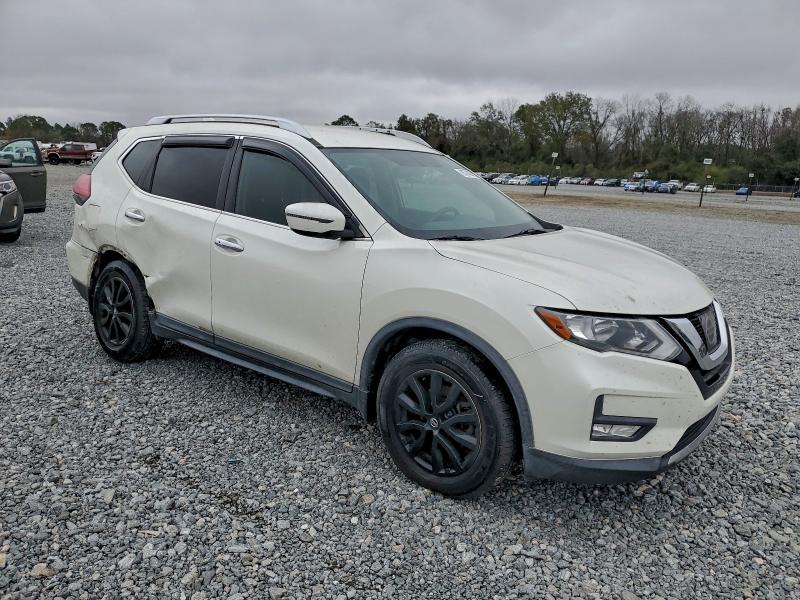 Photo 4 from auction – 2017 NISSAN ROGUE S with VIN KNMAT2MT0HP612214