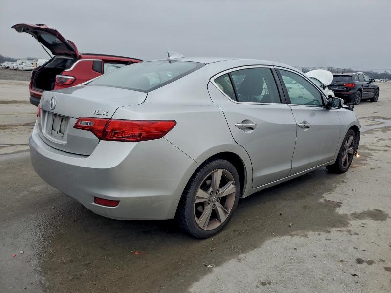 Photo 3 from auction – 2015 ACURA ILX 20 with VIN 19VDE1F35FE010252