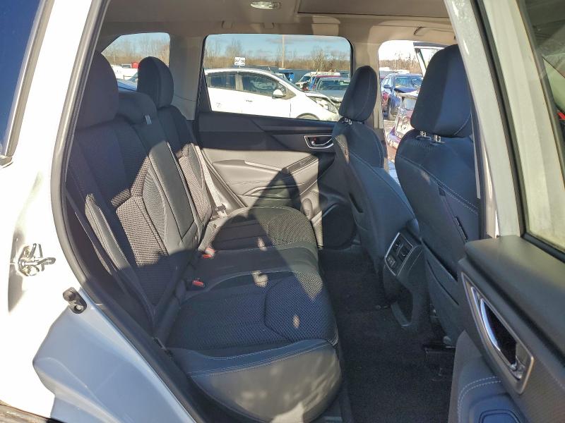 Photo 10 from auction – 2019 SUBARU FORESTER P with VIN JF2SKAGC5KH595054