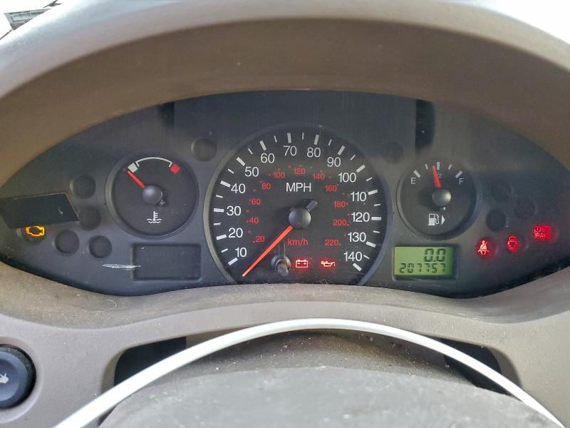 Photo 9 from auction – 2005 FORD FOCUS with VIN 1FAFP34NX5W185813