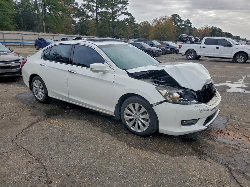 Photo 4 from auction – 2014 HONDA ACCORD EXL with VIN 1HGCR3F82EA027074