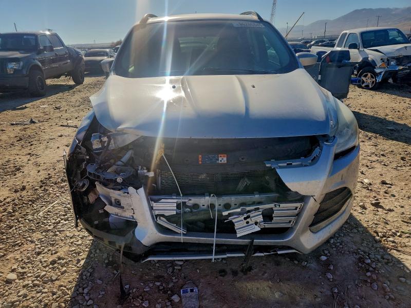 Photo 5 from auction – 2015 FORD ESCAPE SE with VIN 1FMCU9GX3FUB94657