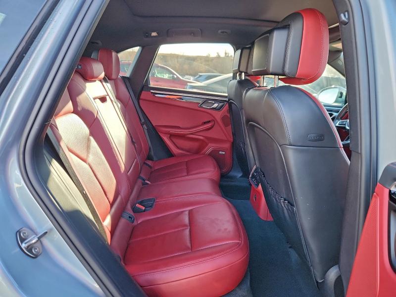 Photo 11 from auction – 2022 PORSCHE MACAN with VIN WP1AA2A58NLB07065