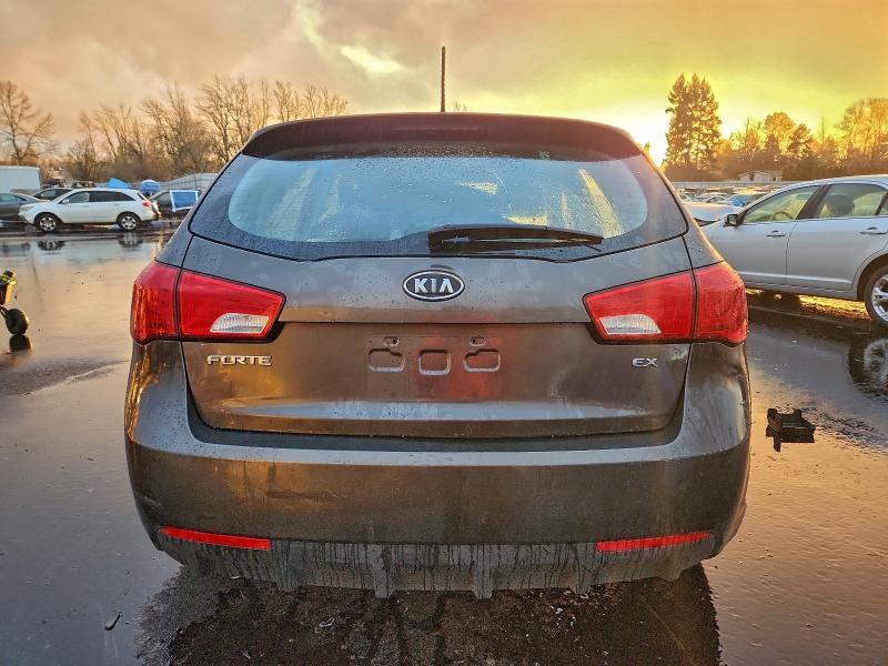 Photo 6 from auction – 2012 KIA FORTE EX with VIN KNAFU5A25C5569877