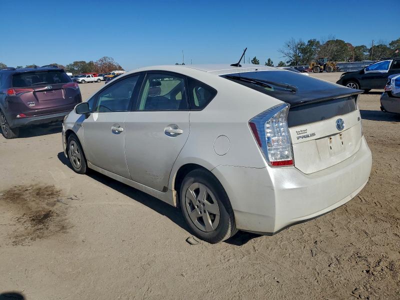 Photo 2 from auction – 2011 TOYOTA PRIUS with VIN JTDKN3DU4B5356675