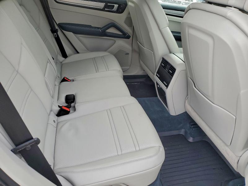 Photo 11 from auction – 2020 PORSCHE CAYENNE with VIN WP1AA2AY8LDA03158