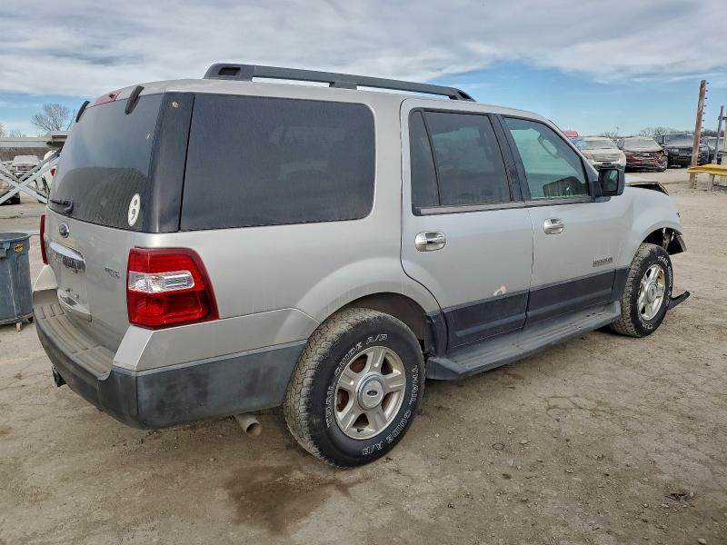Photo 3 from auction – 2007 FORD EXPEDITION with VIN 1FMFU15567LA15308